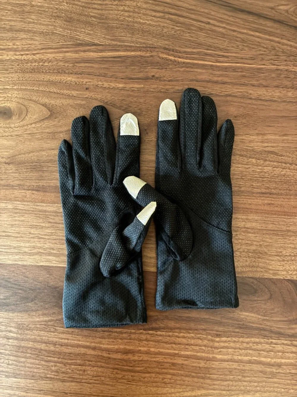New Lace Black Gloves With Floral Applique Detail and Touchscreen Compatibility